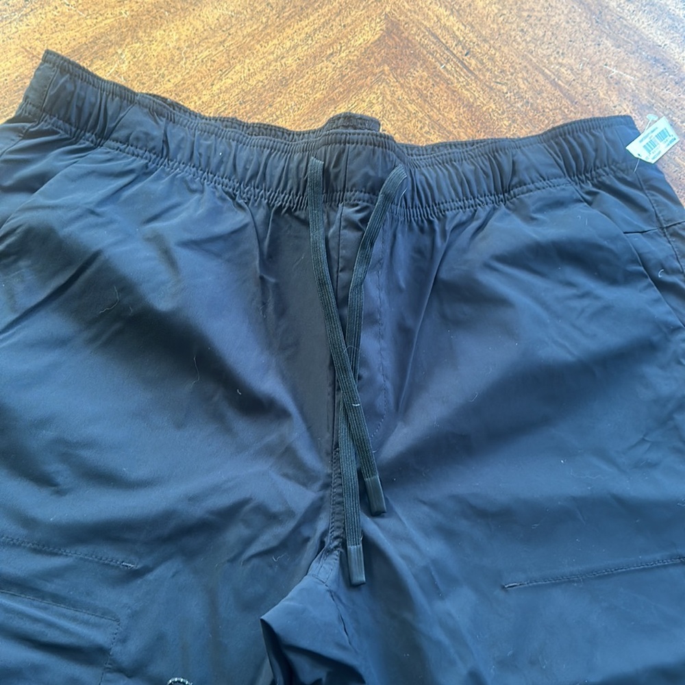 Men’s Black Amazon Essentials Poly Scrub Pants Wi… - image 3